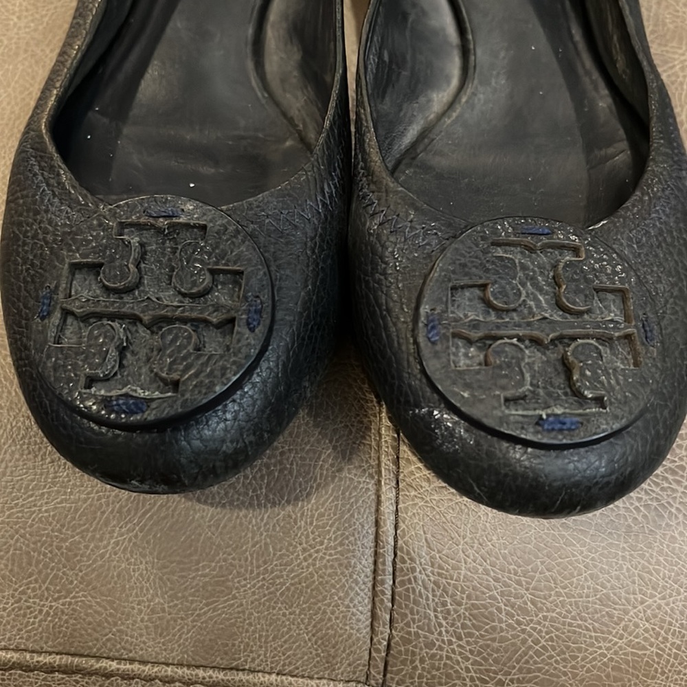 Tory Burch Navy Reva Flats - Picture 4 of 6